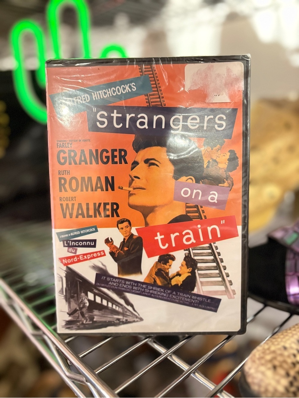 Alfred Hitchcock's Strangers on a Train 2-Disc Special Edition DVD
